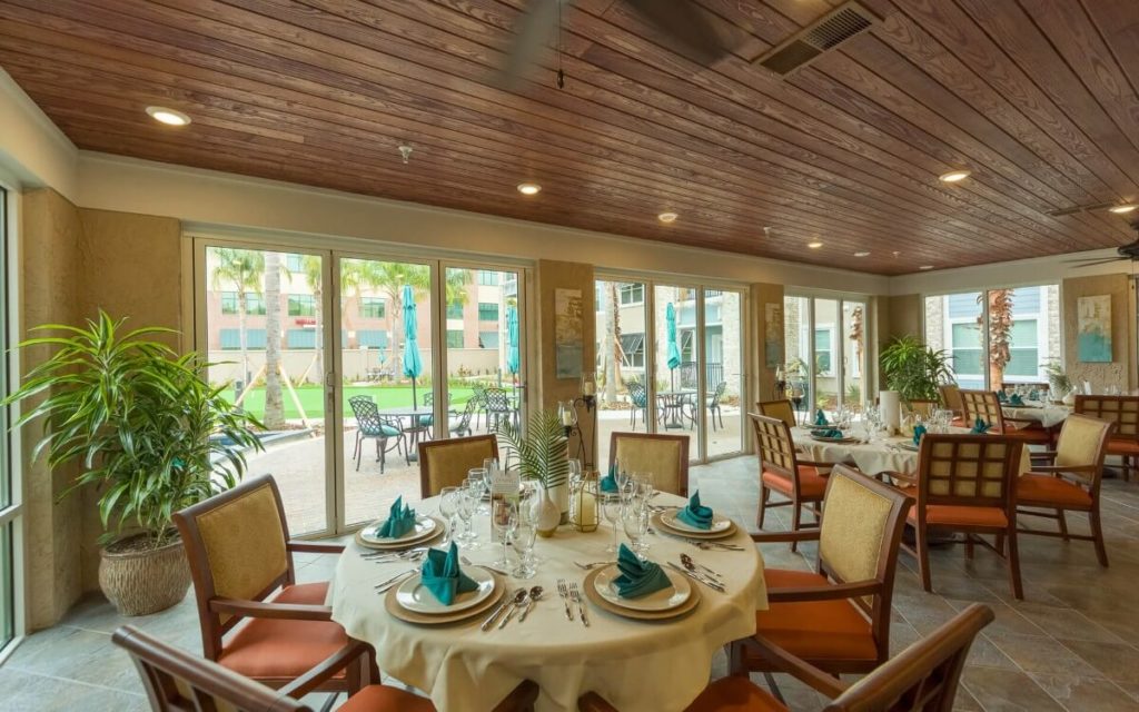 Harbor Retirement Associates Draws Inspiration from Modern Country Club Dining